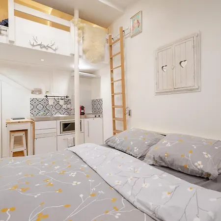 Superb Tiny House In Heart Of Paris 1St!-3